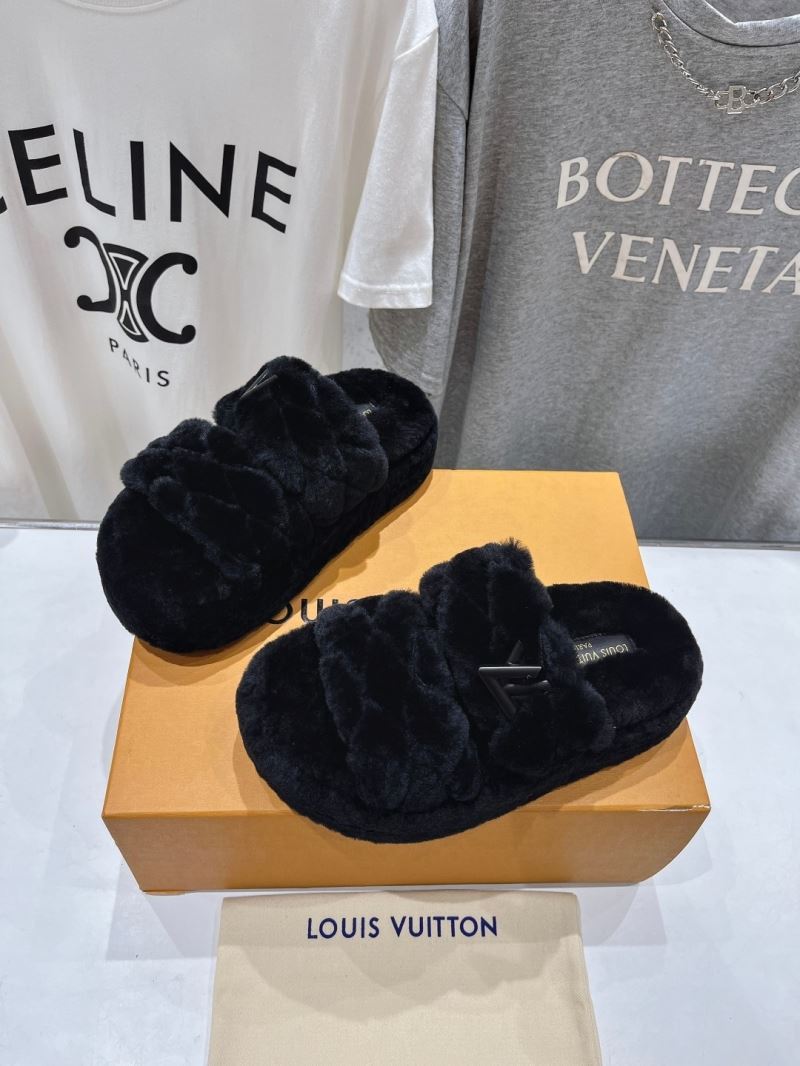 Louis Vuitton Slippers